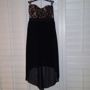 Strapless dress with leopard